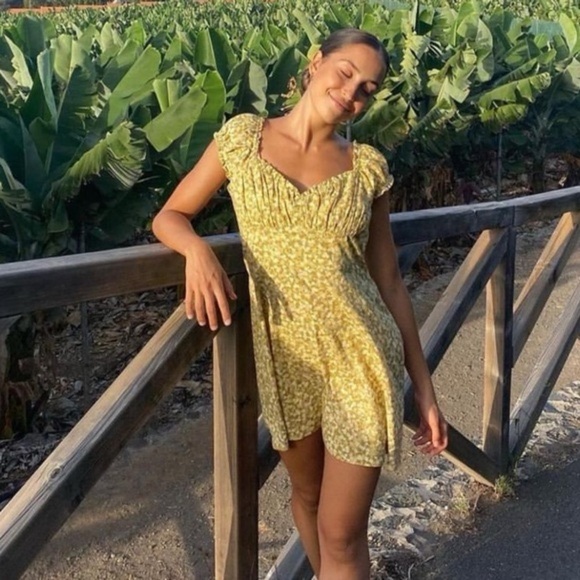 Zara Women’s Large Yellow Green Smocked Puff Sleeve Mini Dress - Picture 1 of 8